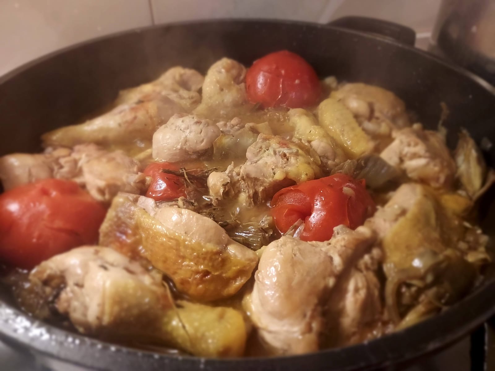 Pollastre a la cassola